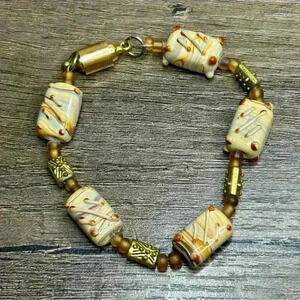 Vintage Carmel Candy Beads and Gold Tone Accents Bracelet
